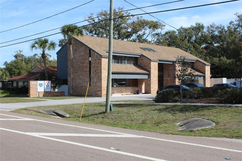 2139 Ne Coachman Rd, Clearwater, FL, 33765-2612 | Card Image