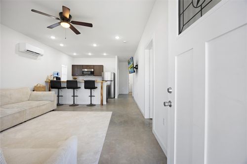 1020 10th St, Hempstead, TX, 77445-5243 | Card Image