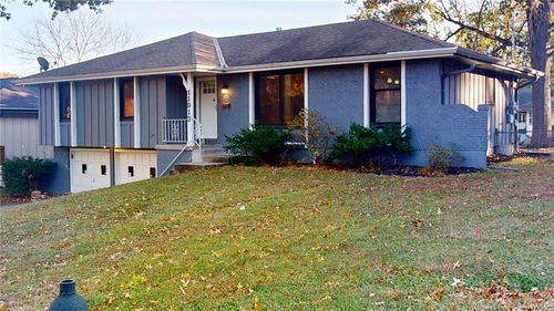 11913 E 57th St, Kansas City, MO, 64133-3513 | Card Image