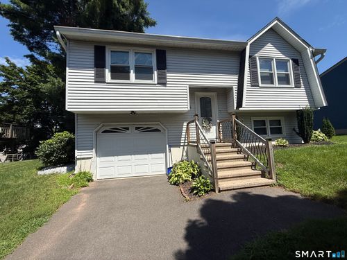 106 Meetinghouse Rdg, Meriden, CT, 06450-7229 | Card Image