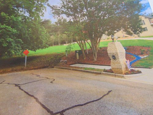 6519 Sparkling Dew Ln Nw, Huntsville, AL, 35810-1379 | Card Image