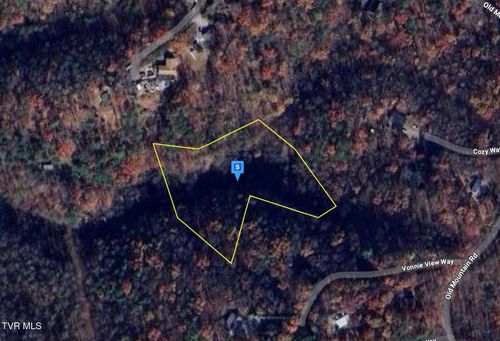 3537 Mountain Top Ln, Sevierville, TN, 37876-8768 | Card Image