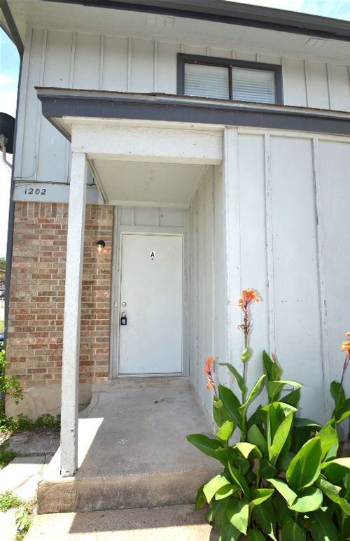 apt-a-1202 Southport Dr, Austin, TX, 78704-6996 | Card Image