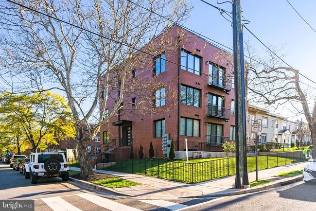 UNIT-1 - 2019 M St Ne, Condo with 2 bedrooms, 2 bathrooms and null parking in WASHINGTON DC | Image 30