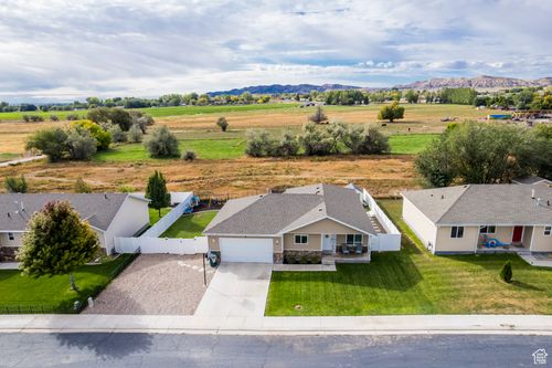 1353 W 1000 S, Vernal, UT, 84078-4786 | Card Image
