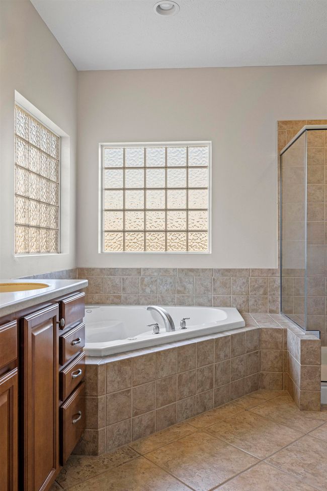 6920 Nw 3 Rd St, House other with 5 bedrooms, 4 bathrooms and 2 parking in Lincoln NE | Image 24