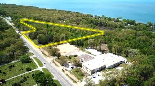 18300 Us Highway 12, New Buffalo, MI, 49117-8937 | Card Image