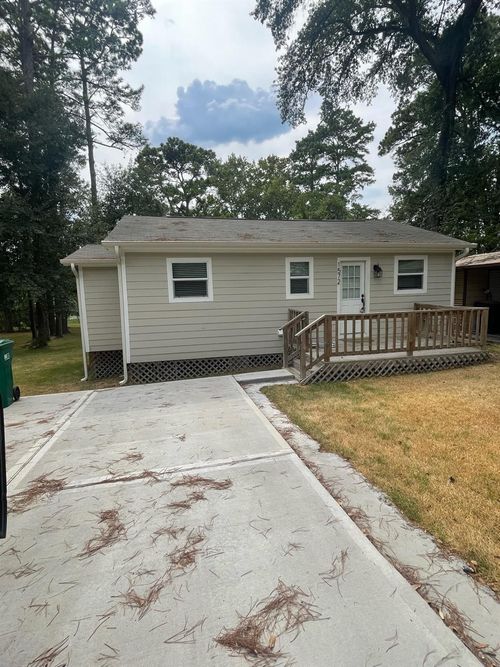 1572 E Pine Lake Cir, Montgomery, TX, 77316-2756 | Card Image