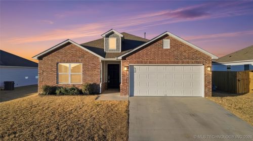 14715 E 39th St S, Tulsa, OK, 74134-5629 | Card Image