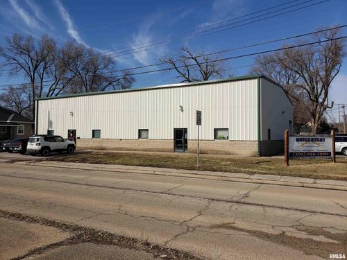 300 Edmund St, East Peoria, IL, 61611-2320 | Card Image