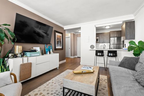 apt-1701-100 Manhattan Ave, Union City, NJ, 07087-5247 | Card Image