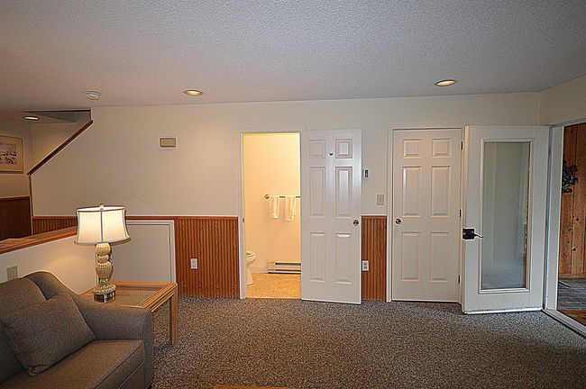 17B - 9 Mountain Sun Way, Condo with 3 bedrooms, 4 bathrooms and null parking in Waterville Valley NH | Image 11