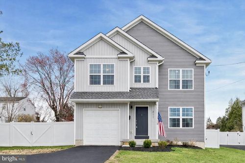 311 W Brookhaven Rd, BROOKHAVEN, PA, 19015-2227 | Card Image