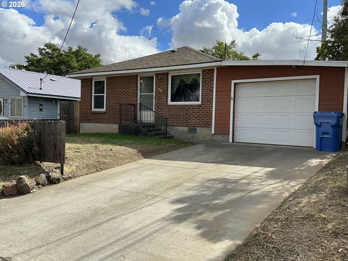 610 Se Isaac Ave, Pendleton, OR, 97801-3142 | Card Image