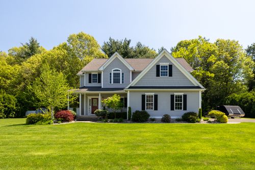 123 Cobblestone Dr, Plantsville, CT, 06479-1388 | Card Image