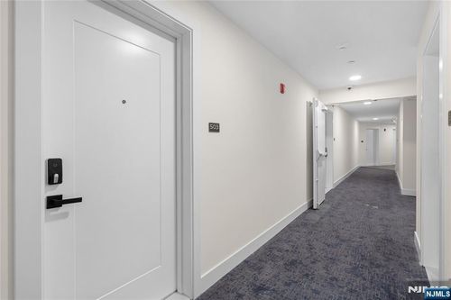 89 Mary St, Paterson, NJ, 07503-3032 | Card Image