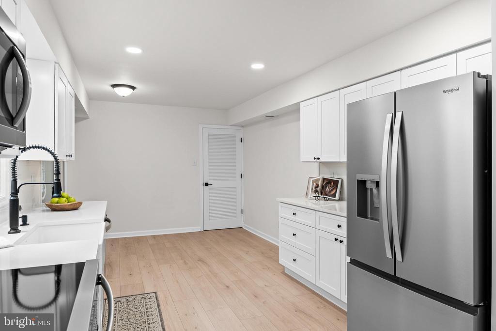 Residential in WILLINGBORO 5
