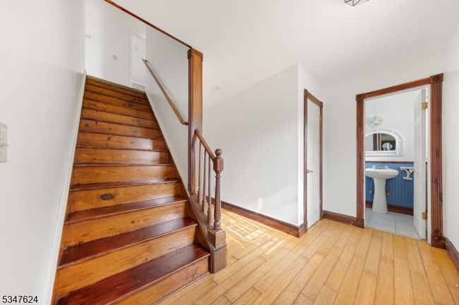 101 Hidden Gln, Townhouse with 3 bedrooms, 2 bathrooms and null parking in Montague NJ | Image 8