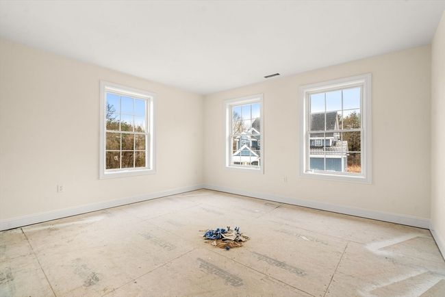 UNIT-3 - 66 Parish Rd, House other with 4 bedrooms, 3 bathrooms and 2 parking in Georgetown MA | Image 31