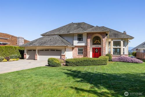 1302 W Street Nw, Auburn, WA, 98001 | Card Image