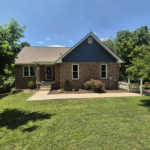 215 April Dr, Old Hickory, TN, 37138-1603 | Card Image