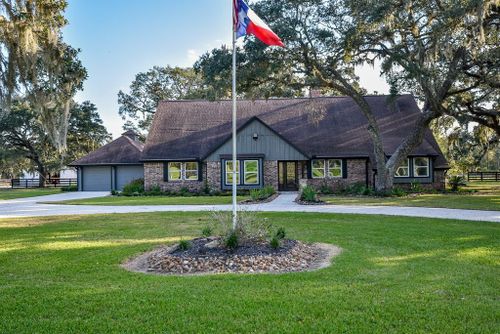 5685 County Road 823, West Columbia, TX, 77486-9389 | Card Image