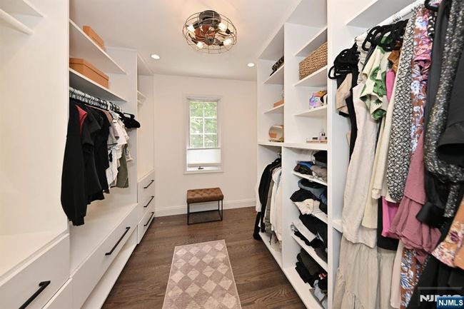 254 University Way, House other with 5 bedrooms, 5 bathrooms and null parking in Paramus NJ | Image 30