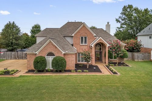 634 Brookmere Dr, Collierville, TN, 38017-6878 | Card Image
