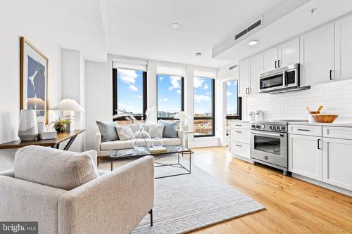 apt-718-1211 Van St Se, WASHINGTON, DC, 20003-4677 | Card Image