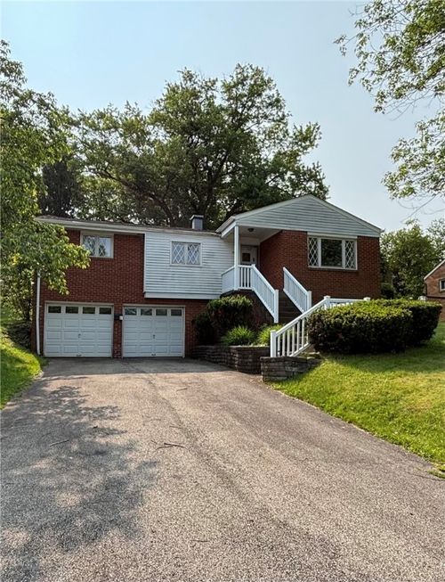 7 Sierra Dr, Pittsburgh, PA, 15239-2441 | Card Image