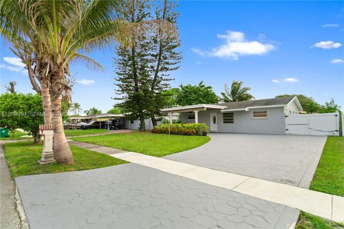 4151 Sw 56th Ave, Davie, FL, 33314-3741 | Card Image