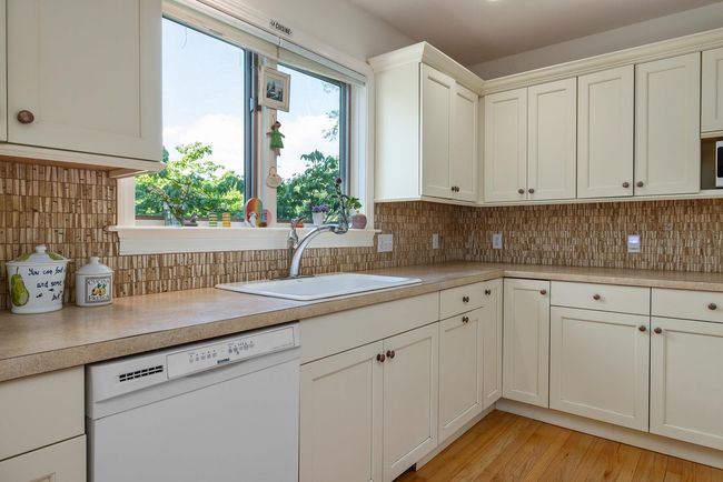 6 Deer Run Rd, House other with 4 bedrooms, 3 bathrooms and null parking in North Hampton NH | Image 5