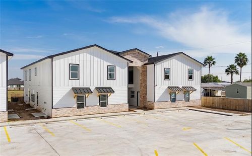 720 Unit #4 Ragland St, Mission, TX, 78572 | Card Image