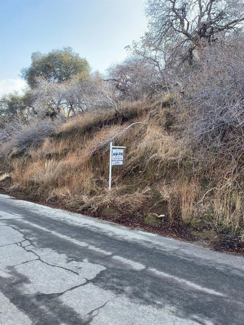 lot-0 E Ruth Hill Rd, Squaw Valley, CA, 93675 | Card Image