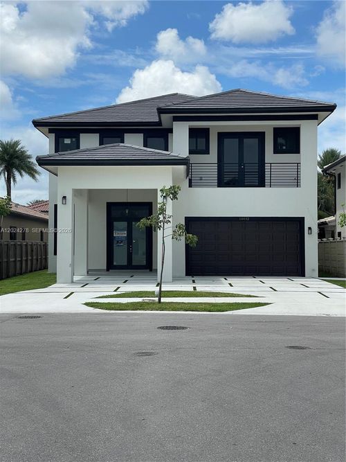 14442 Sw 14th St, Miami, FL, 33184-3264 | Card Image