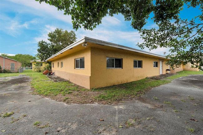 1910 Nw 72 Nd St, Home with 0 bedrooms, 0 bathrooms and 6 parking in Miami FL | Image 26