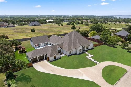 209 Carriage Hill Ln, Heath, TX, 75032-8921 | Card Image