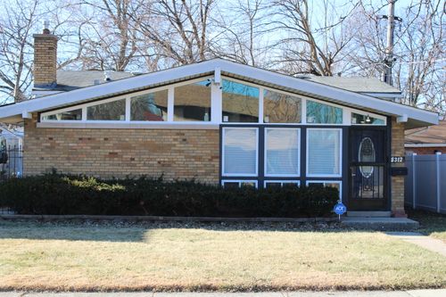 8312 S Kenwood Ave, Chicago, IL, 60619-6447 | Card Image