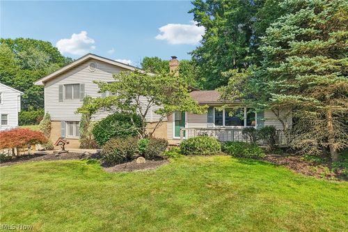 8127 Rolling Brook Road, Sagamore Hills, OH, 44067 | Card Image