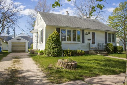 531 W 2nd Avenue, Cresco, IA, 52136 | Card Image