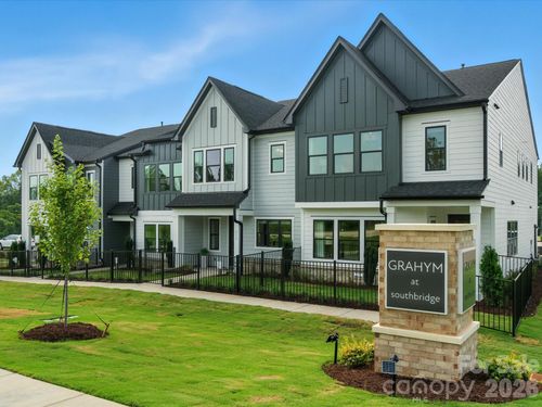 513 Nash St, Fort Mill, SC, 29715-7731 | Card Image