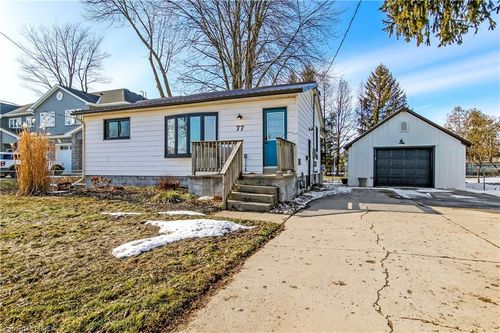 77 Doune St, Strathroy, ON, N7G1M1 | Card Image