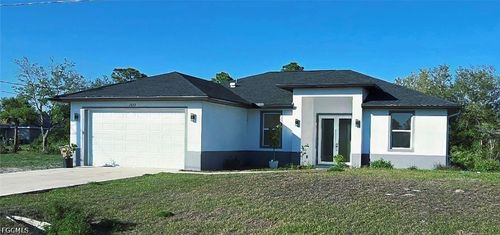 2022 Xelda Ave N, LEHIGH ACRES, FL, 33971-5626 | Card Image