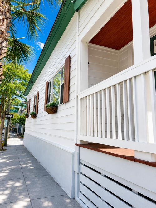 33 Sheppard St, Charleston, SC, 29403-5056 | Card Image