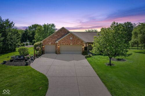 3774 Strahl Dr, Greenfield, IN, 46140-8189 | Card Image