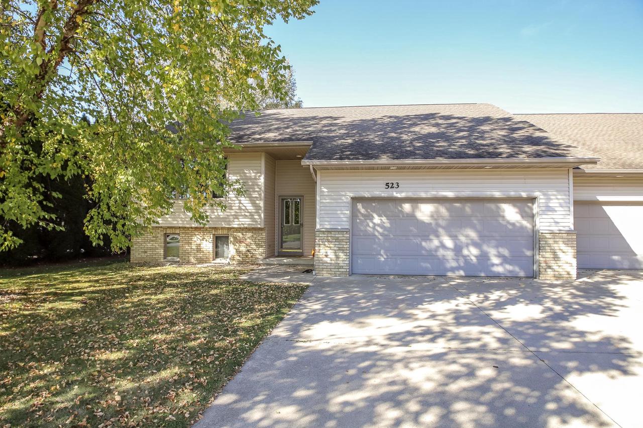 Williams St, Columbus, WI 53925