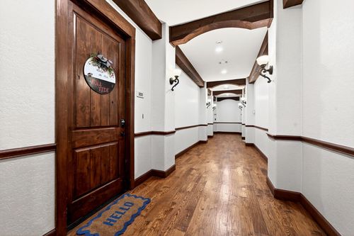 apt-203-555 Via Amalfi, Irving, TX, 75039-2859 | Card Image