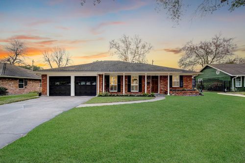 4606 Briarbend Dr, Houston, TX, 77035-5008 | Card Image