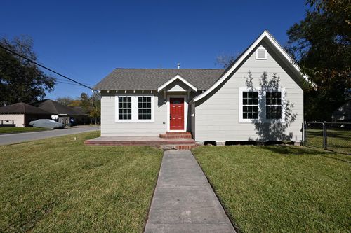 500 Alford St, Baytown, TX, 77520-4814 | Card Image