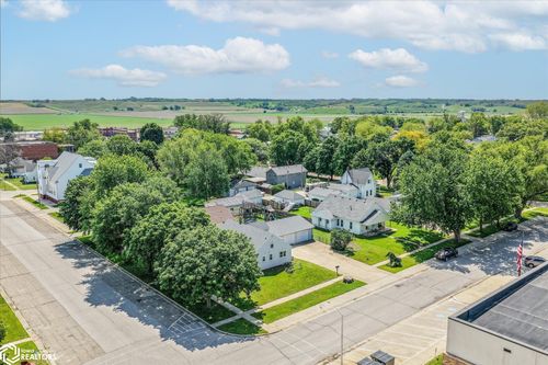 42 6th St, Woodbine, IA, 51579-1143 | Card Image